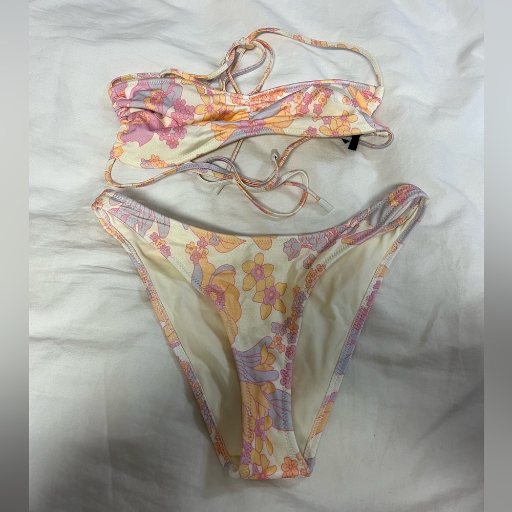 Triangl Greta Sherbet floral bikini size small